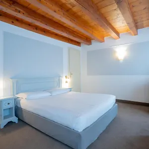 Alla Corte Rossa Bed & Breakfast